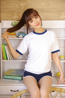 日本丰满大乳人妻无码